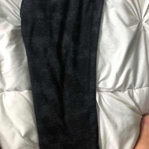 Women’s Old Navy Active workout capris